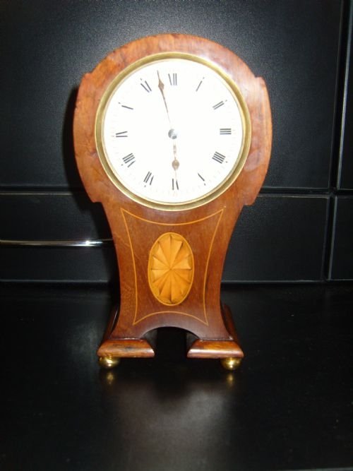Mantle Clock