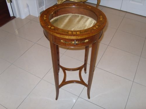 Display Table
