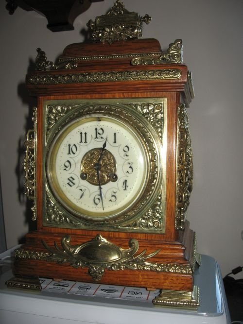 Mantle Clock