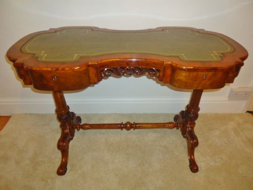 A Burr Walnut Writing ,Office Table / Desk