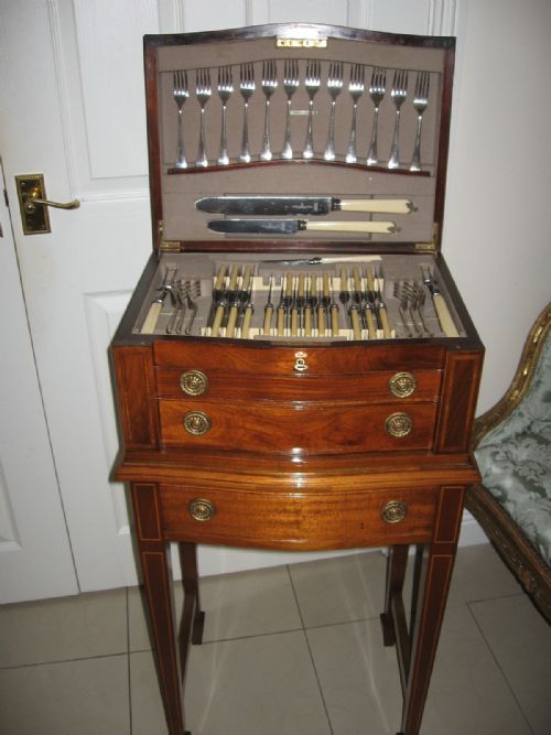 Cutlery Cabinet on Stand
