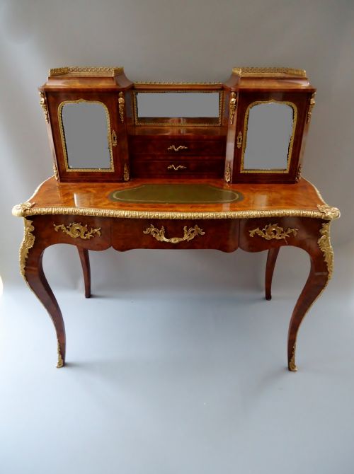 A Superb Burr Walnut Desk / Bon Heur De Jour
