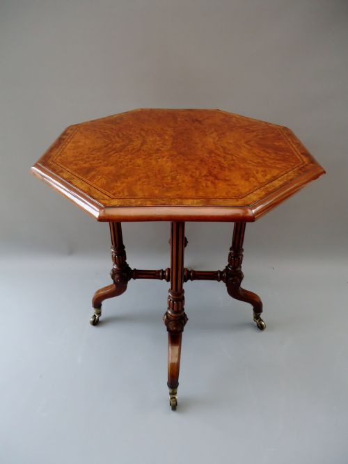 A Superb Amboynia Occasional / Side Table