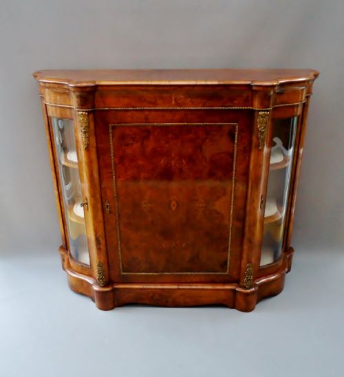 A Serpentine Shaped Burr Walnut Credenza / Side Cabinet