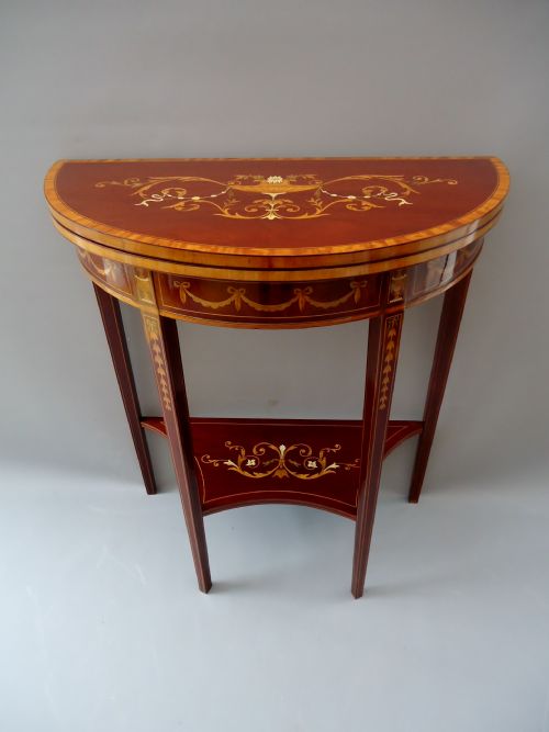 A Fine Antique Sheraton Revival Mahogany Console / Side Table