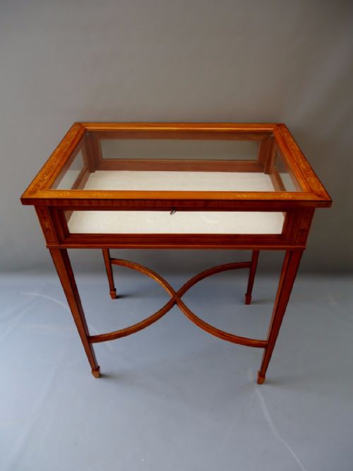 A Fabulous Satinwood Bijouterie Table