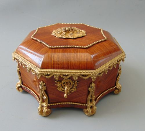 A Superb Tulipwood Box