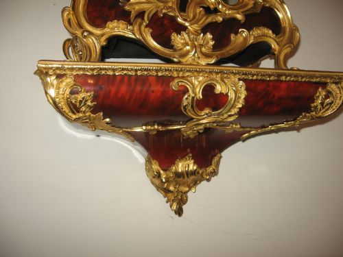 ANTIQUE FRENCH ORMOLU AND FAUX TORTOISESHELL CLOCK AND BRACKET - ADDITIONAL PHOTO 4