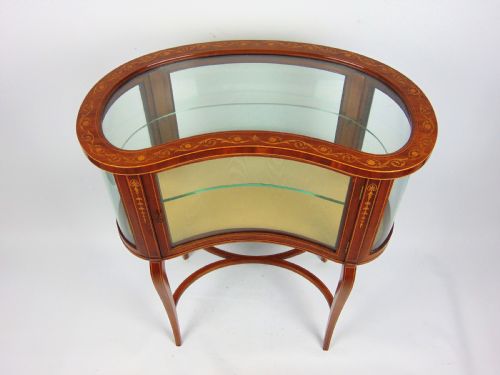 A Most Elegant Mahogany Bijouterie Display Cabinet