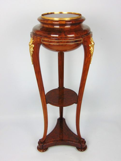 A Most Elegant Burr Walnut Torchere Jardinere
