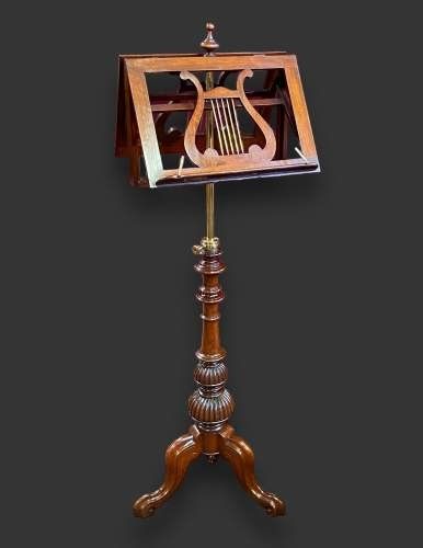 Antique Music Stand Duet