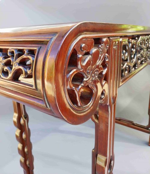 fig 5. Oriental Chinese Console Table