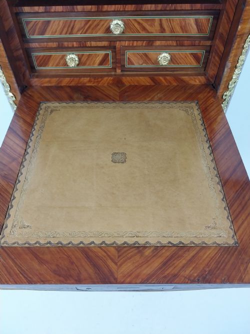 19TH CENTURY FRENCH TALL CHEST OF DRAWERS WITH GILT BRONZE MOUNTS - ADDITIONAL PHOTO 13