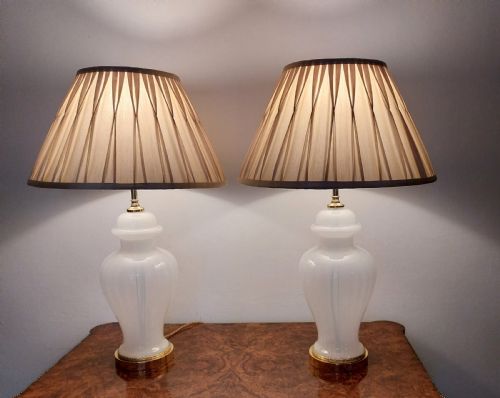 PAIR OF DECO OPALINE WHITE GLASS LAMPS WITH GOLD SHADES - ADDITIONAL PHOTO 4