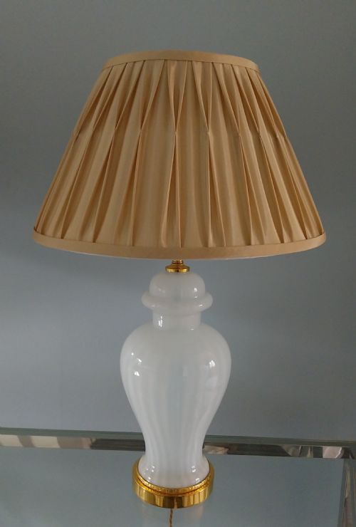 PAIR OF DECO OPALINE WHITE GLASS LAMPS WITH GOLD SHADES - ADDITIONAL PHOTO 10