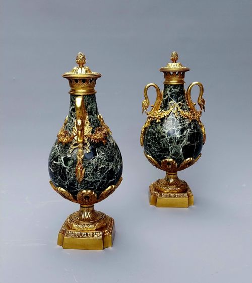 LARGE PAIR OF GREEN FRENCH MARBLE CASSOLETTES FRENCH 19TH CENTURY LOUIS XVI STYLE - ADDITIONAL PHOTO 2