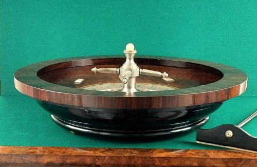 ANTIQUE ROSEWOOD ROULETTE WHEEL CIRCA 1900 - ADDITIONAL PHOTO 2