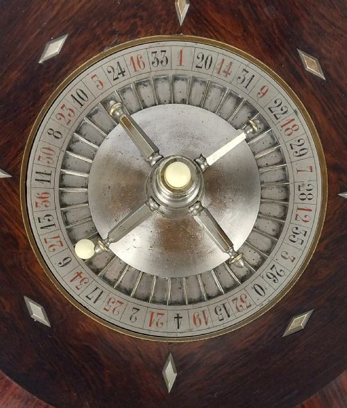 ANTIQUE ROSEWOOD ROULETTE WHEEL CIRCA 1900 - ADDITIONAL PHOTO 6