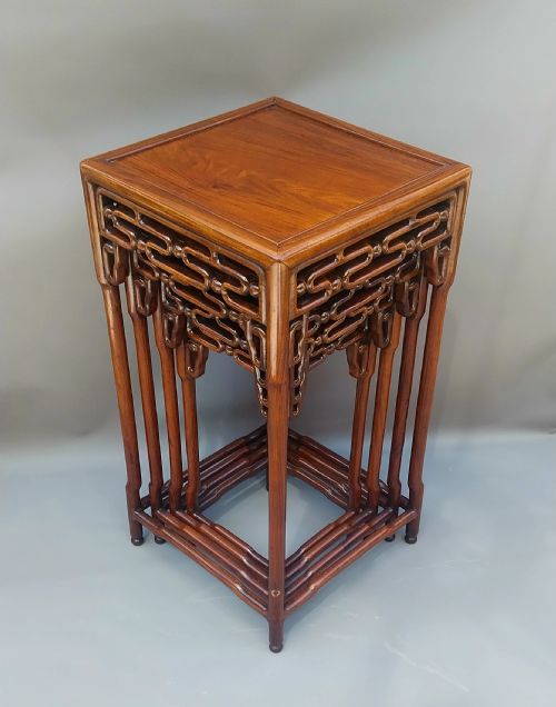 EXCEPTIONAL CHINESE HONGMU ROSEWOOD NEST OF FOUR TABLES CIRCA 1890 - ADDITIONAL PHOTO 1