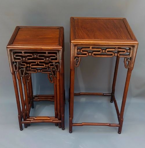EXCEPTIONAL CHINESE HONGMU ROSEWOOD NEST OF FOUR TABLES CIRCA 1890 - ADDITIONAL PHOTO 5