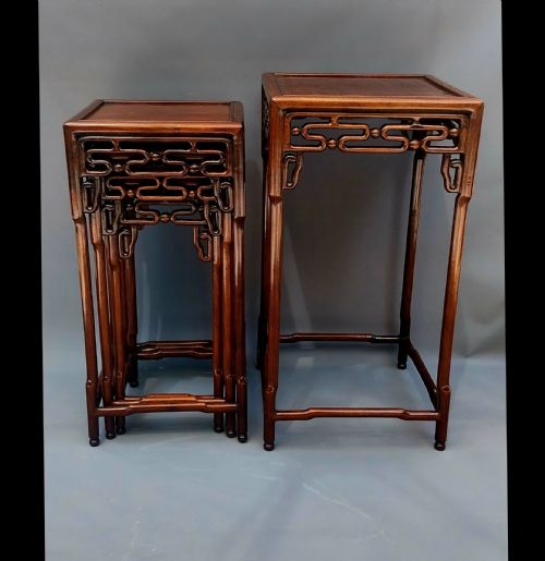 EXCEPTIONAL CHINESE HONGMU ROSEWOOD NEST OF FOUR TABLES CIRCA 1890 - ADDITIONAL PHOTO 9