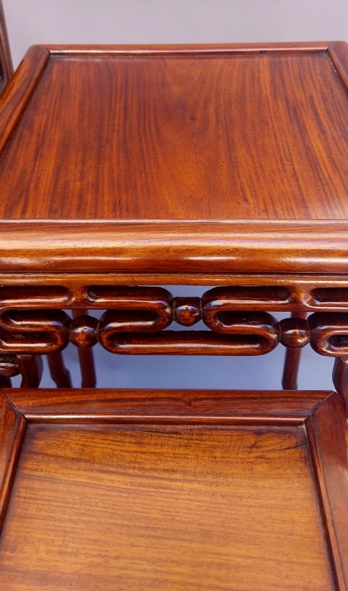 EXCEPTIONAL CHINESE HONGMU ROSEWOOD NEST OF FOUR TABLES CIRCA 1890 - ADDITIONAL PHOTO 14