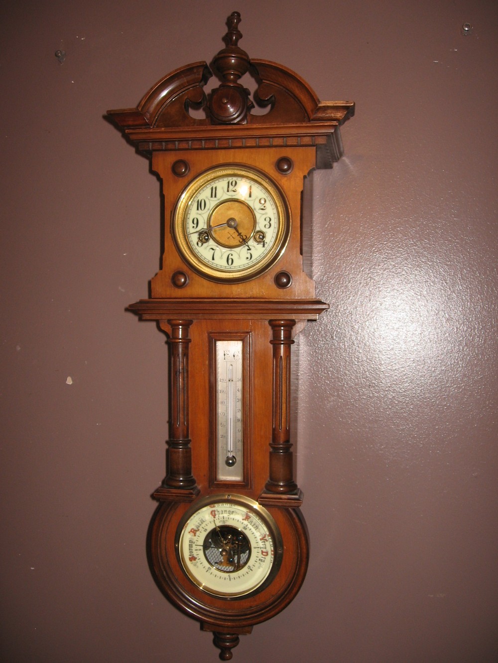 wall clock/barometer/thermometer