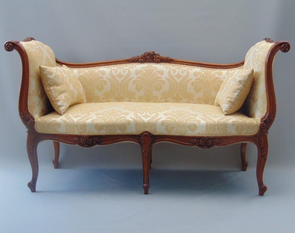 A superb quality walnut settee window seat 