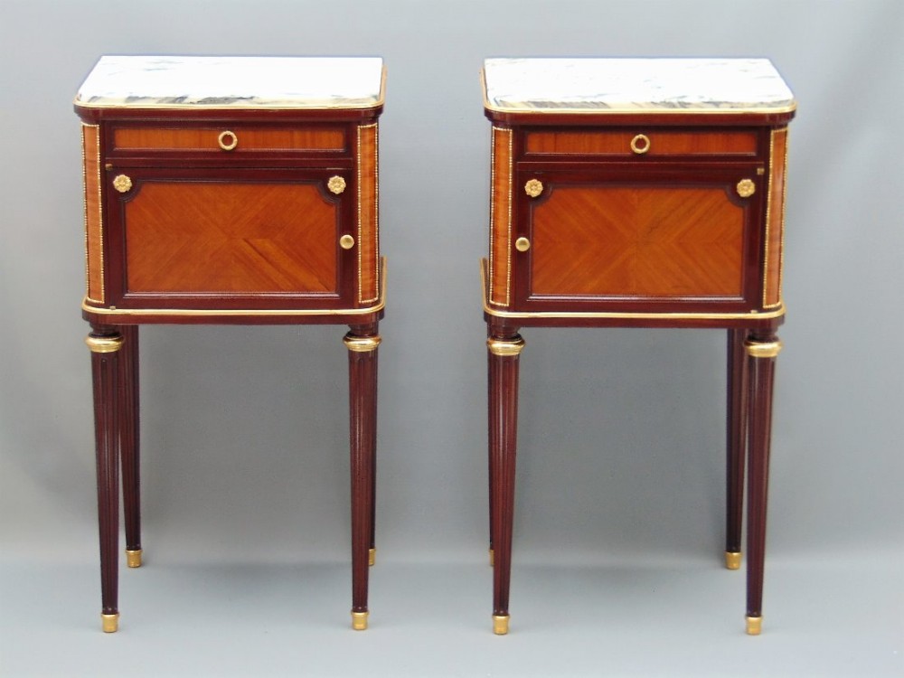 A superior quality Pair of Side Cabinets 