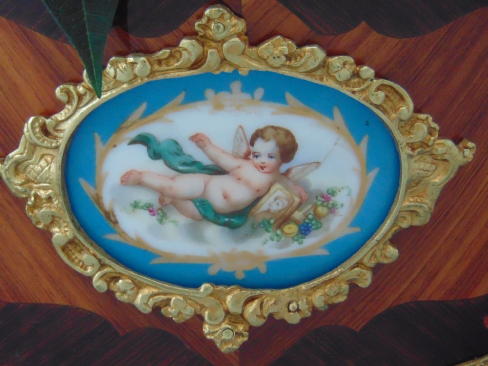 A pretty Tulip wood Table Planter jardiniere View II
