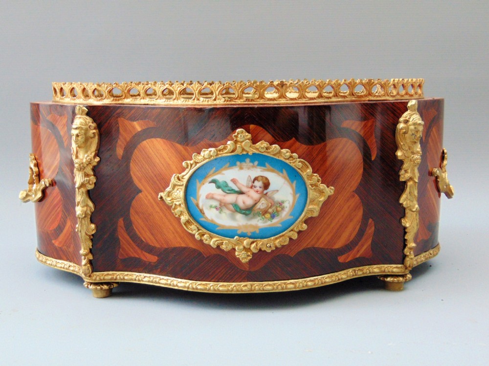 A pretty Tulip wood Table Planter jardiniere View IV