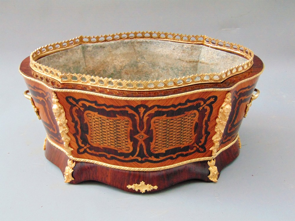 A fabulous table planter jardiniere 