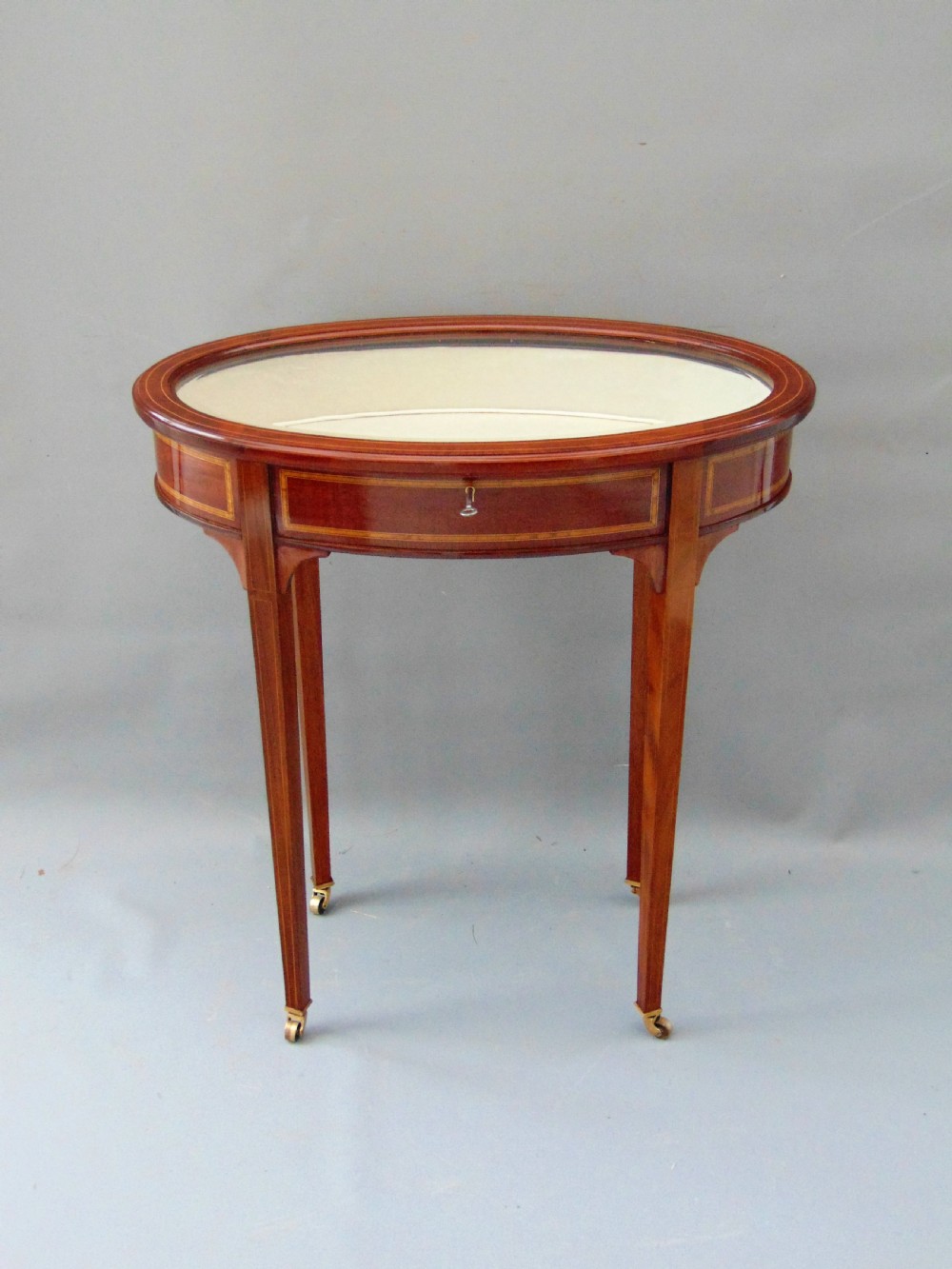 A good Mahogany Bijouterie display table 