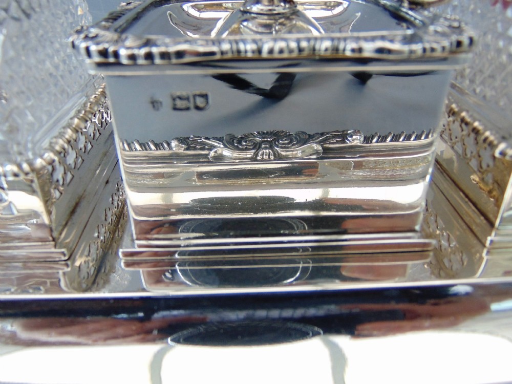 A high quality Silver desk stand  View IV