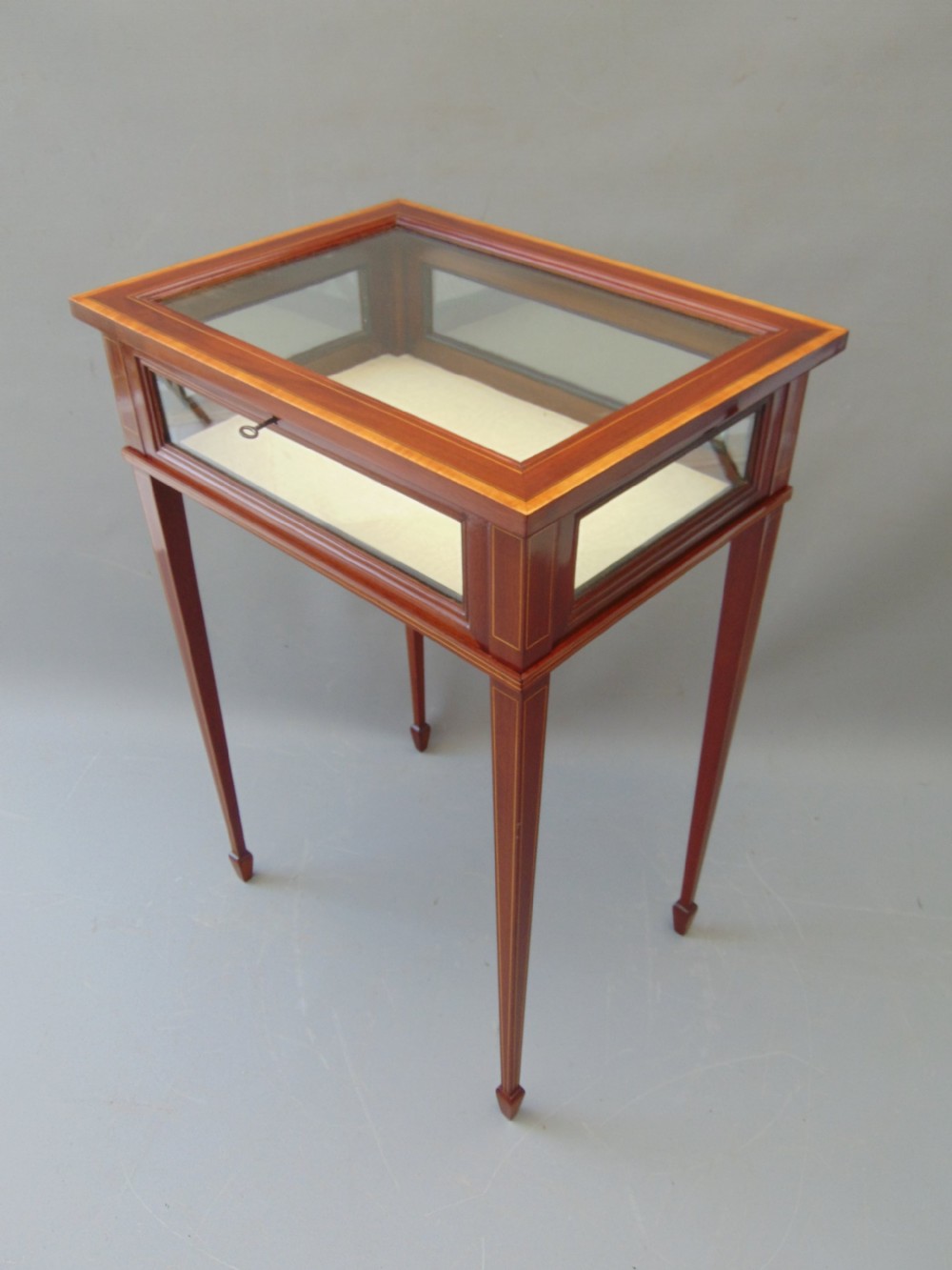 A MAGOGANY INLAID BIJOUTERIE TABLE cabinet View VI