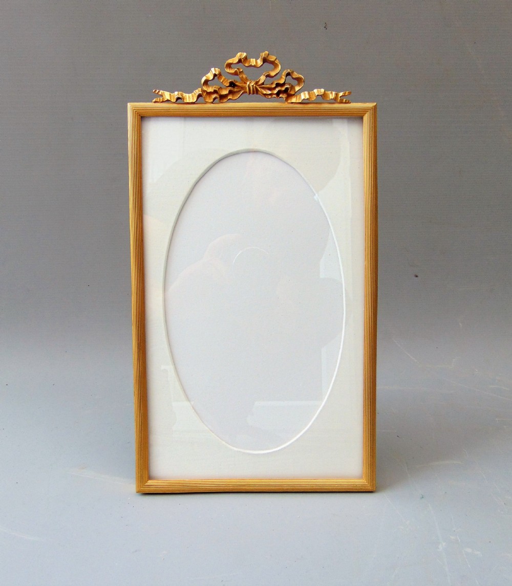 A good Ormolu gilt bronze  picture photo frame 