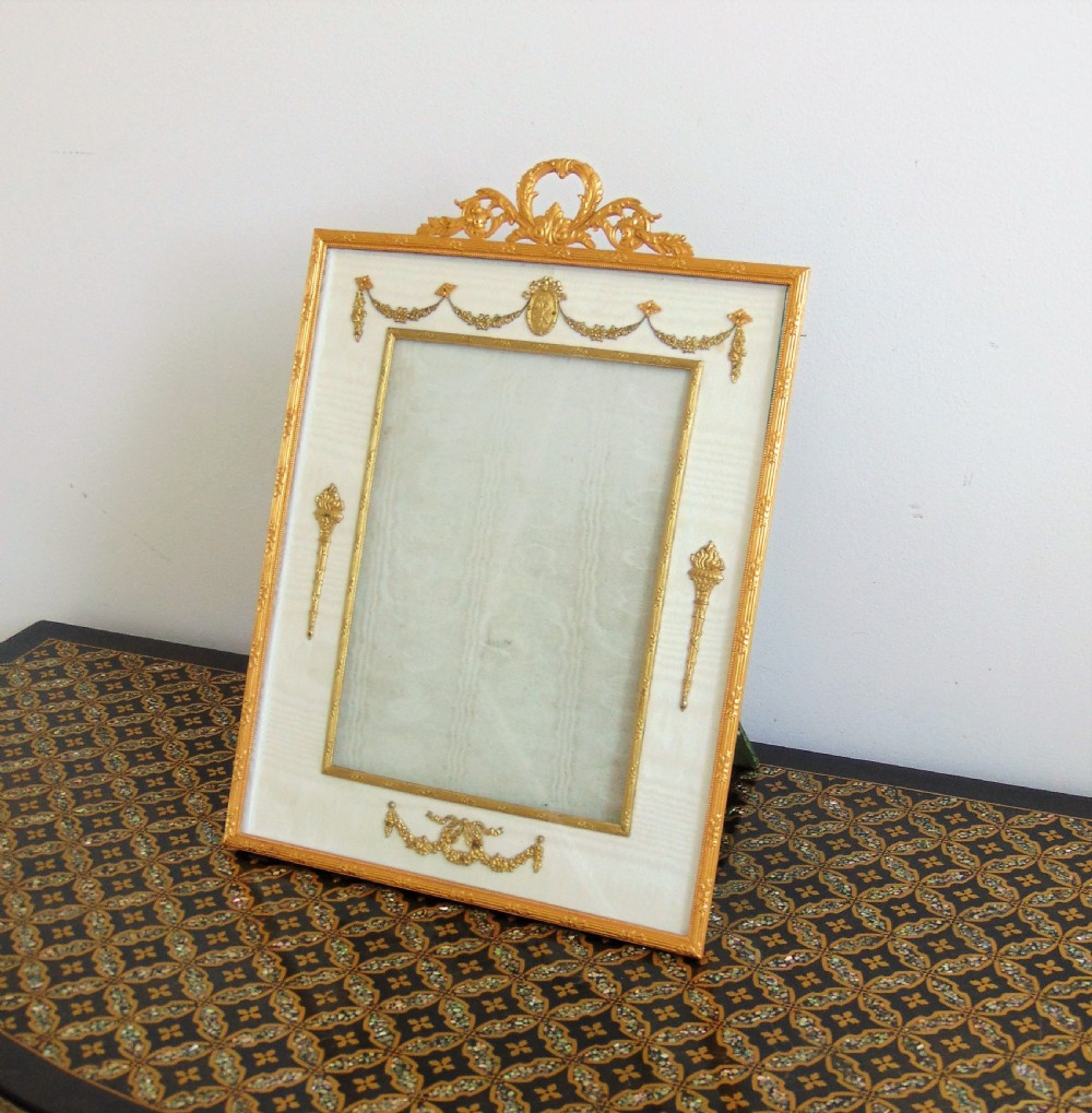 A Ormolu / Gilt Bronze picture photo frame  View VIII
