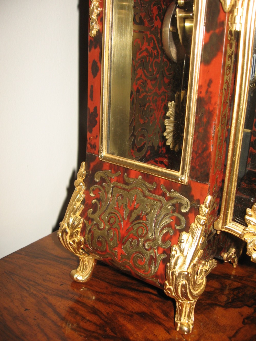 Antique red boulle mantle clock View VII
