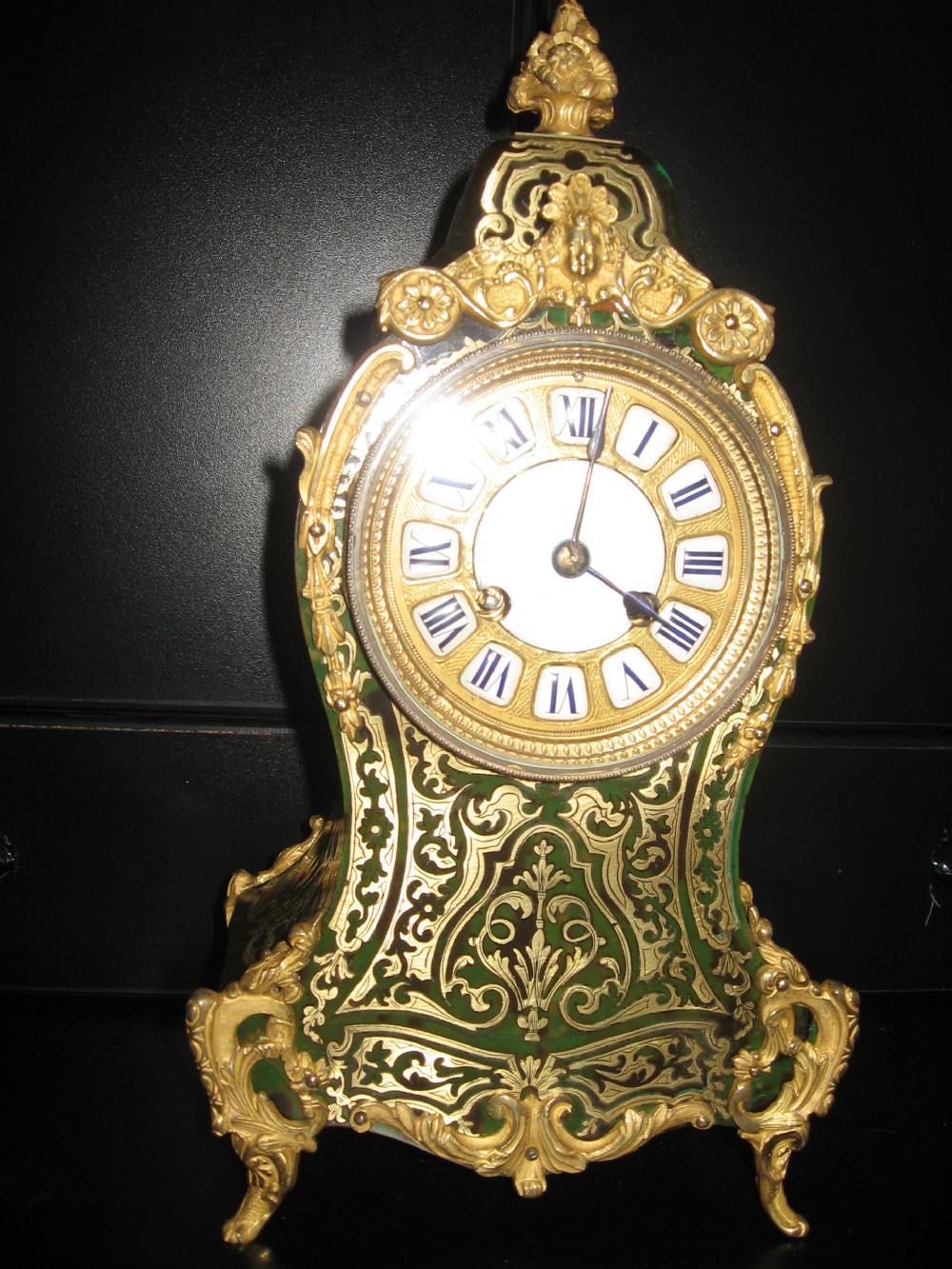 Antique boulle mantle clock View III
