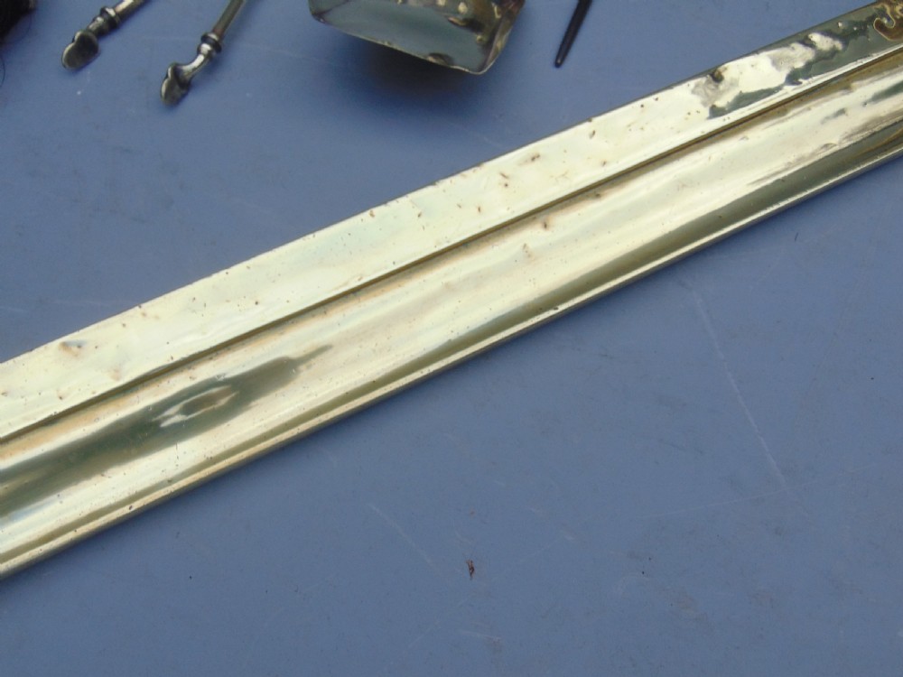 Antique brass club fender  View VII