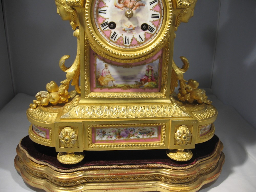 Antique French Ormolu and porcelain mantle clock View IV