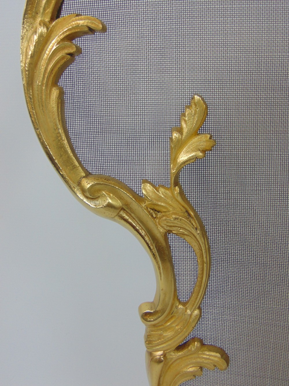 A fine gilt fire screen  View IV