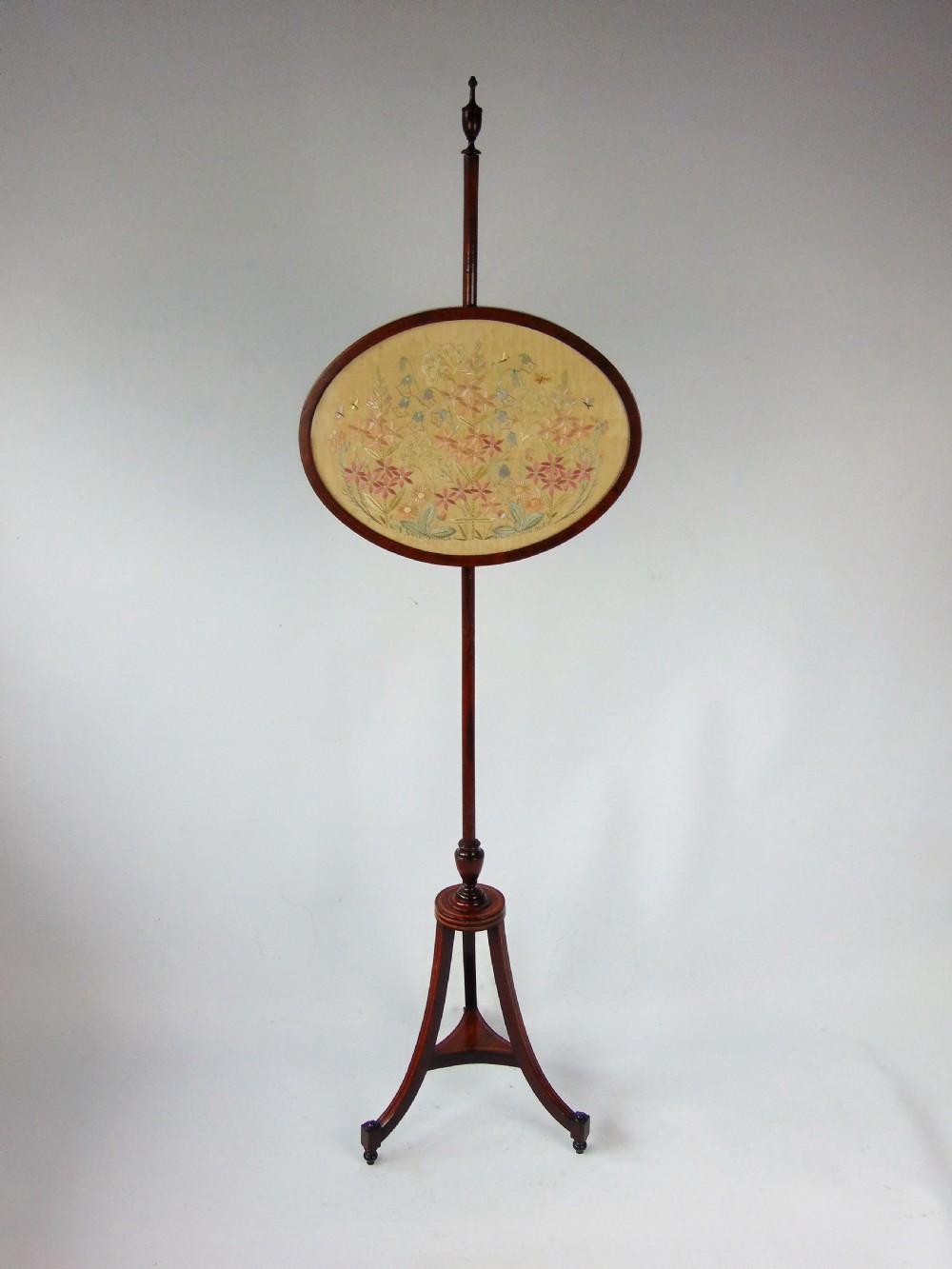 A quality mahogany pole screen
