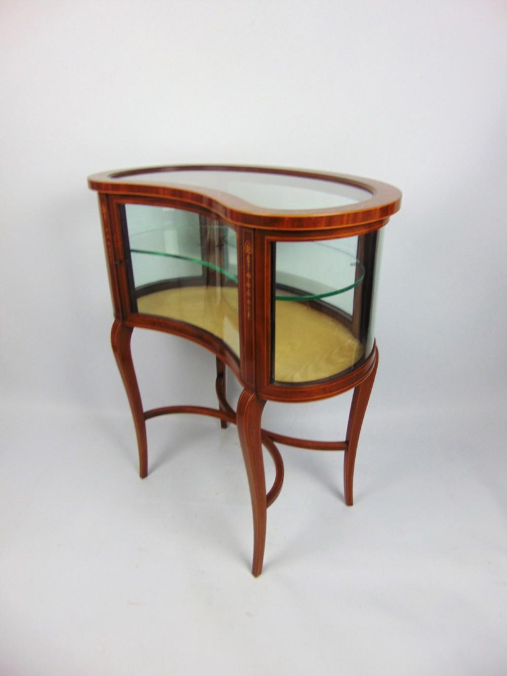 A most elegant mahogany bijouterie display cabinet  View IV