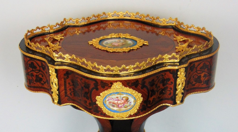 A fabulous Tulipwood Planter Jardinere french table  View V