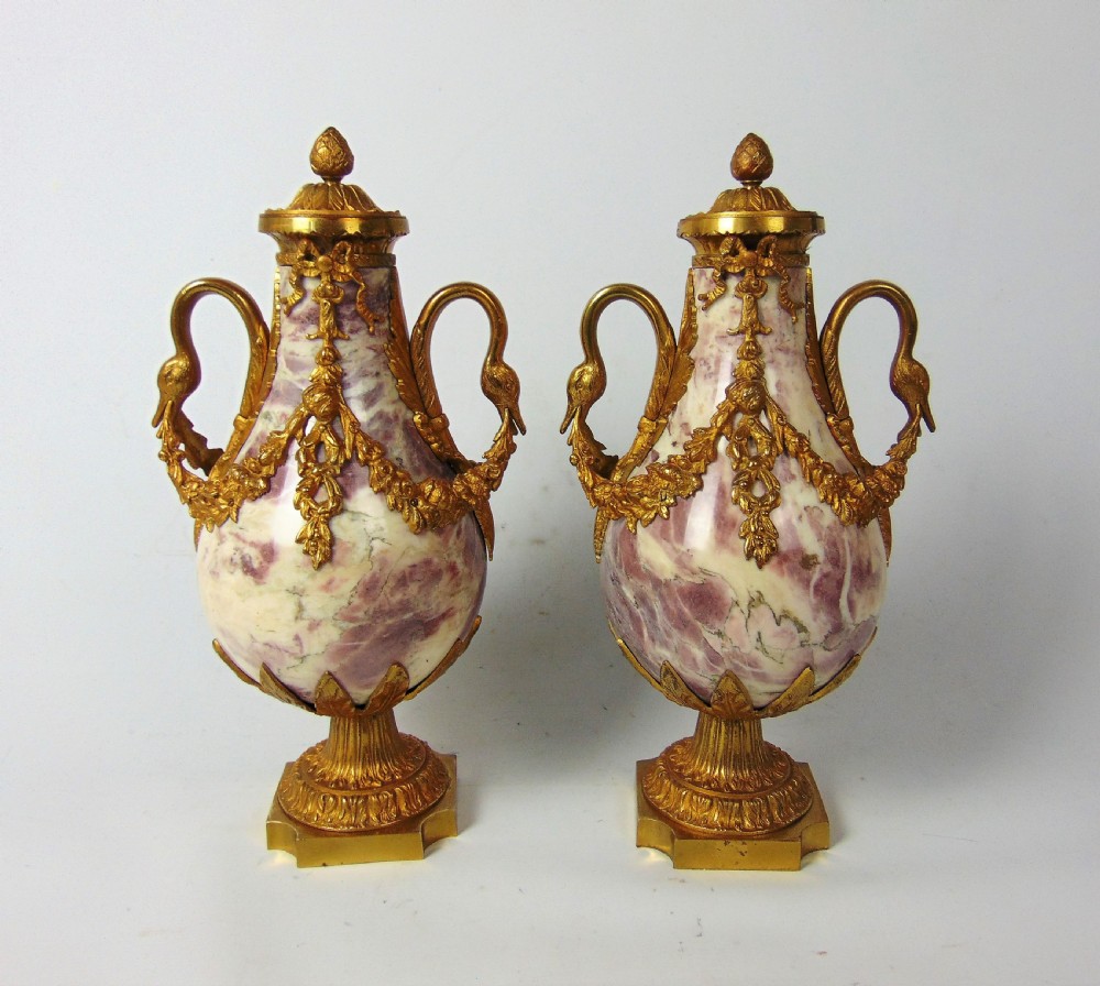 A Pair of marble 19th century
Cassolettes 