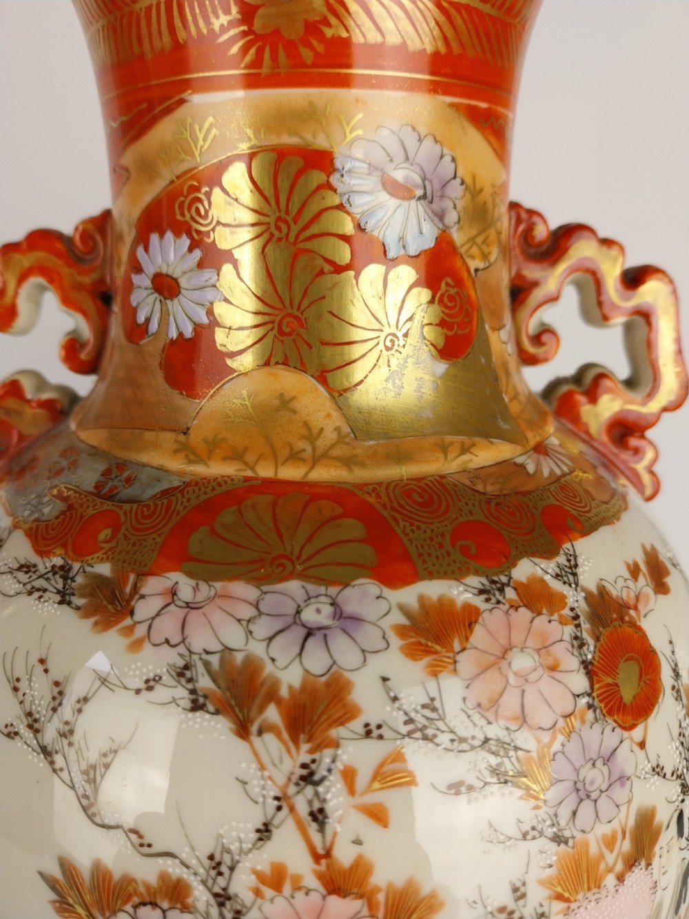 Pair of Kutani vases  View XX