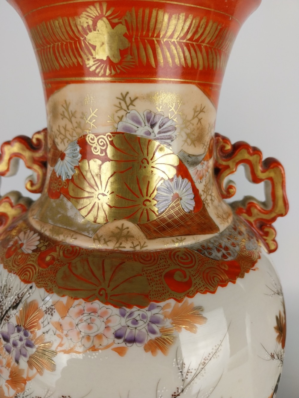 Pair of Kutani vases  View XXI