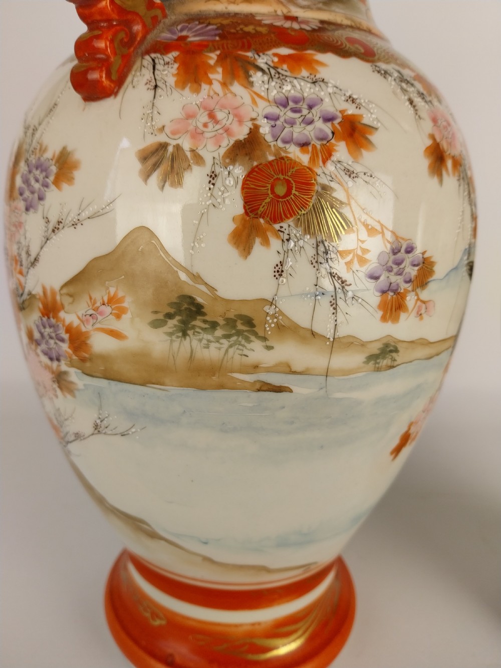 Pair of Kutani vases  View XXIV