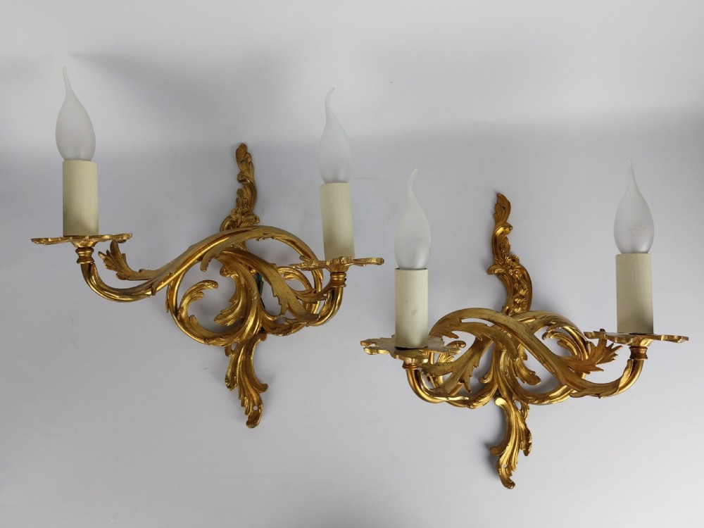 Pair of Gilt Bronze Wall lights  View IV